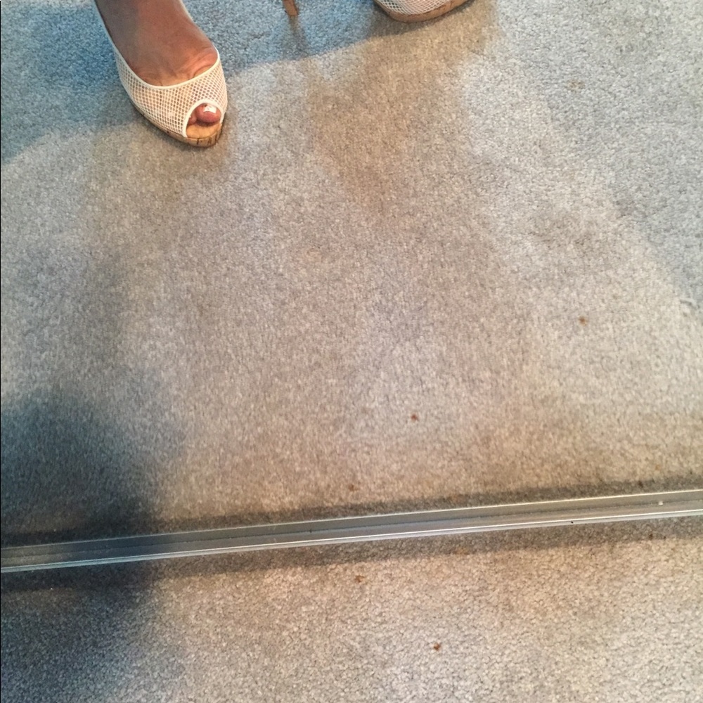 Peep Toe White Guess Sandals 3” heel